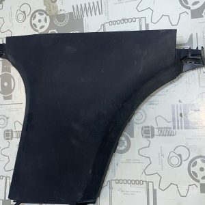 E CLASS W213 TRIM, B-PILLAR