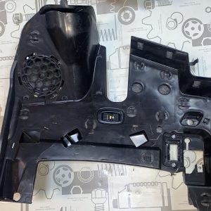 E CLASS W213 DRIVER SIDE BELOW INSTRUMENT PANEL